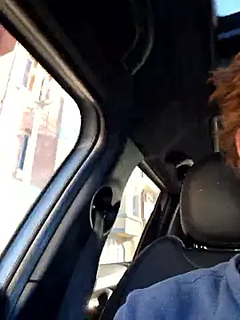 Snapshot of 3615-ULLA chatting on 11.12.25 3615-ULLA online show from 11.12.25