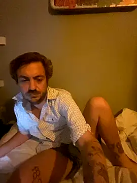 Snapshot of 3615-ULLA chatting on 11.27.25 3615-ULLA online show from 11.27.25