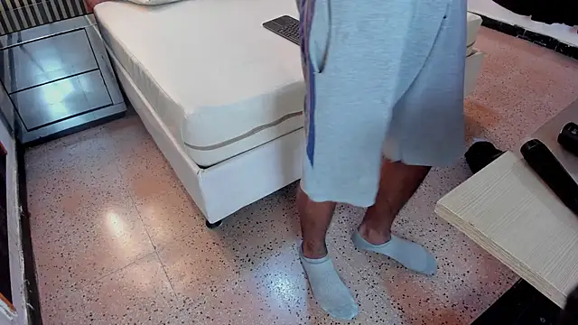 FYKMOR 1 online show from 09.10.25