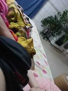 Snapshot of thequestiontrad chatting on 11.29.25 thequestiontrad online show from 11.29.25