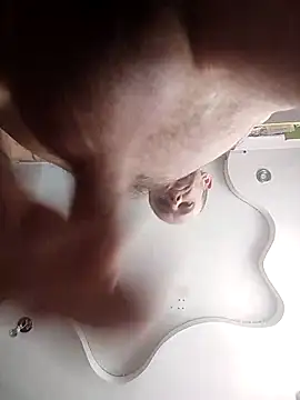 SmallButCrazy online show from 04.16.26