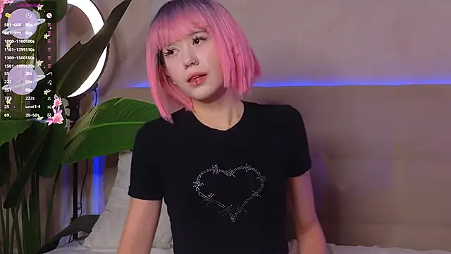 PhyllisSanchez online show from 11.25.25