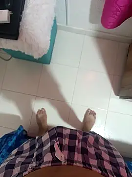 Snapshot of CarlosGris chatting on 04.16.26 CarlosGris online show from 04.16.26