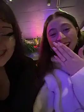 Snapshot of kamila_blush chatting on 01.12.26 kamila blush online show from 01.12.26