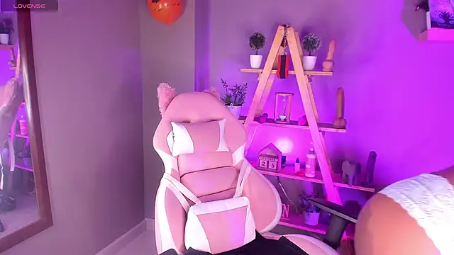 Snapshot of nyxmoonhells chatting on 11.14.25 nyxmoonhells online show from 11.14.25