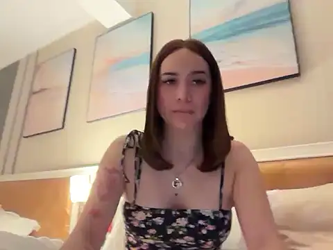 Snapshot of Yhanbeaufort18 chatting on 10.25.25 Yhanbeaufort18 online show from 10.25.25