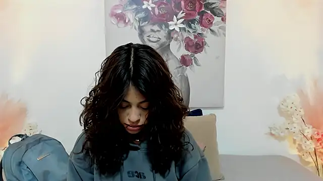 liily grey online show from 10.02.25