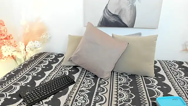 liily grey online show from 10.07.25