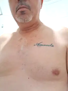 Snapshot of Grisalho73 chatting on 10.25.25 Grisalho73 online show from 10.25.25