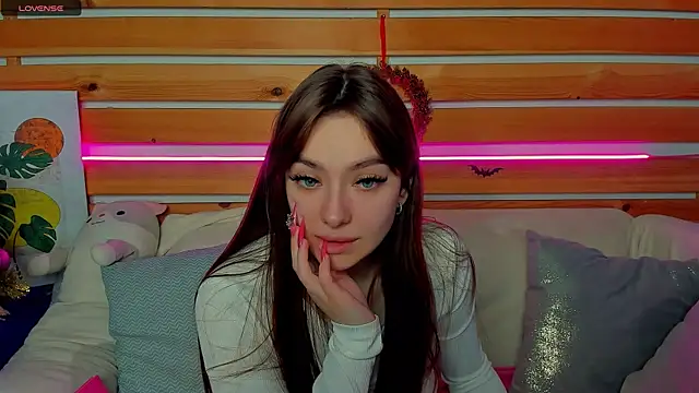 Emily Tylerr online show from 12.20.25