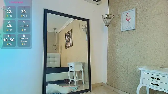 Miladiosa online show from 11.05.25