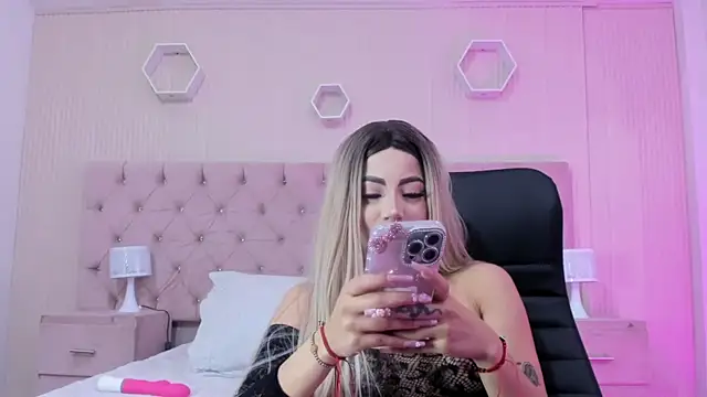 MaluryBlaze online show from 11.21.25