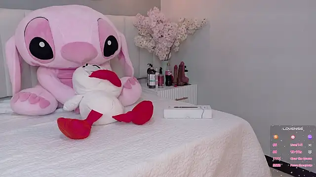 Snapshot of amy_miller1 chatting on 02.17.26 amy miller1 online show from 02.17.26