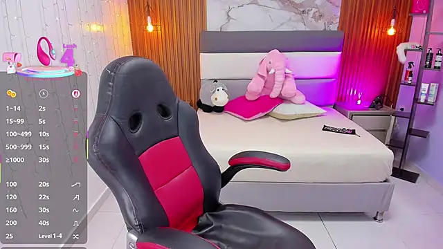 Snapshot of ROSIE_MOSS chatting on 10.15.25 ROSIE MOSS online show from 10.15.25