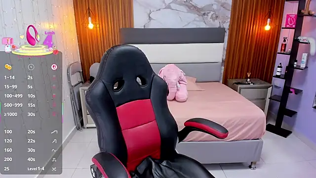 Snapshot of ROSIE_MOSS chatting on 10.29.25 ROSIE MOSS online show from 10.29.25