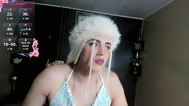 Kimberly Vazquez online show from 10.17.25