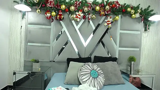 MonzerratBoyer online show from 01.12.26