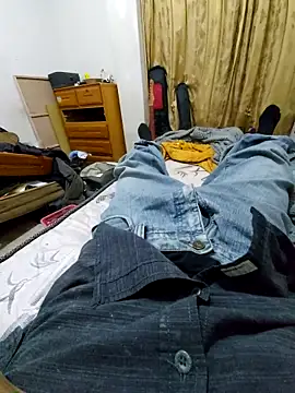 Snapshot of luislimafuego chatting on 10.26.25 luislimafuego online show from 10.26.25