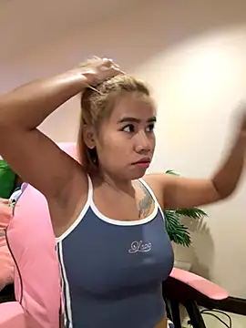 Snapshot of Kath_C chatting on 09.20.25 Kath C online show from 09.20.25