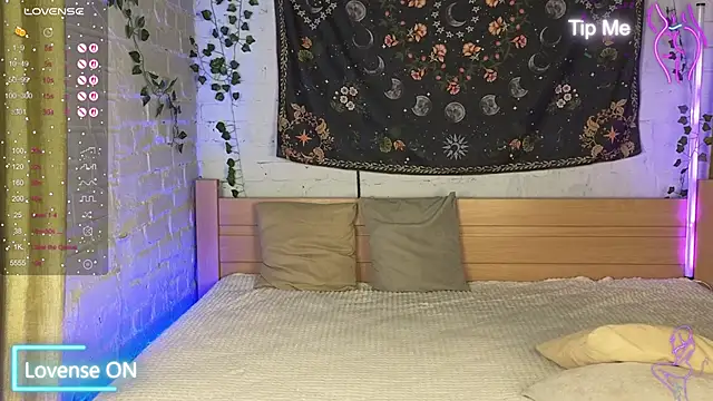 Bekky Hammon online show from 10.15.25