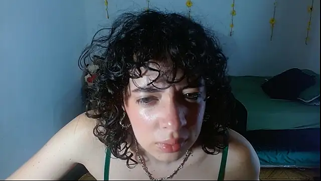 Snapshot of sajecrismaa chatting on 06.04.26 sajecrismaa online show from 06.04.26