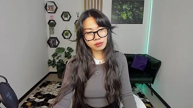 LunaPurrr online show from 11.13.25