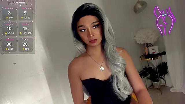 TrinityFucksYou online show from 11.17.25