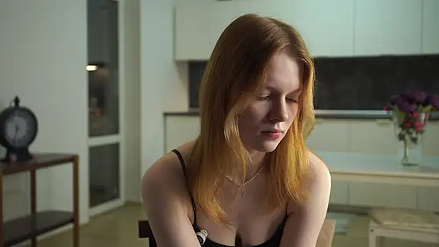 MollyBushh online show from 10.09.25