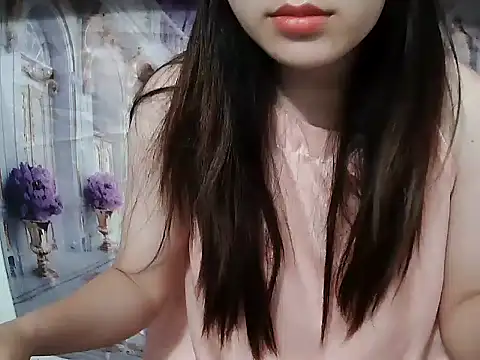 Snapshot of Linda-24 chatting on 11.09.25 Linda-24 online show from 11.09.25