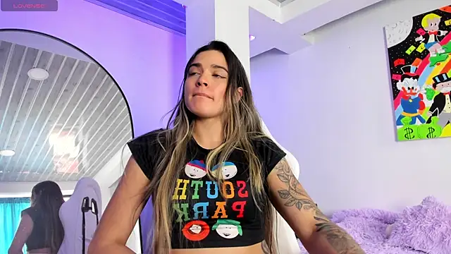 MiaVillalobos online show from 04.22.26