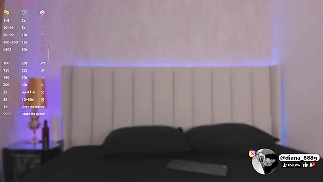 Mia-Medina online show from 09.17.25