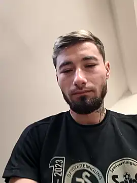 Snapshot of Negrila25 chatting on 01.18.26 Negrila25 online show from 01.18.26