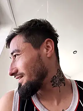 Snapshot of Negrila25 chatting on 02.15.26 Negrila25 online show from 02.15.26