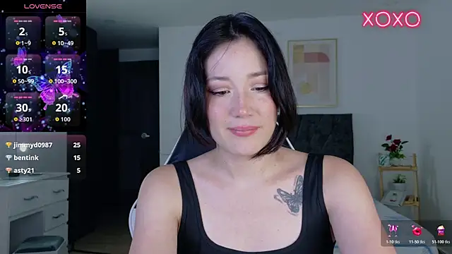 Eliih 01 online show from 11.18.25