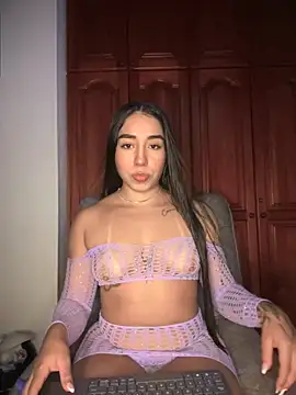 KaditaNavarro online show from 09.23.25