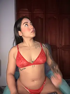 KaditaNavarro online show from 11.02.25