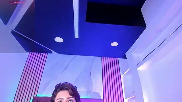 Snapshot of DannysaStar chatting on 10.05.25 DannysaStar online show from 10.05.25