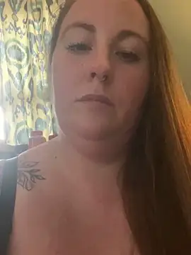 Domimommy420 online show from 10.21.25