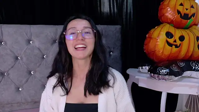 Ginevra esposito online show from 10.30.25