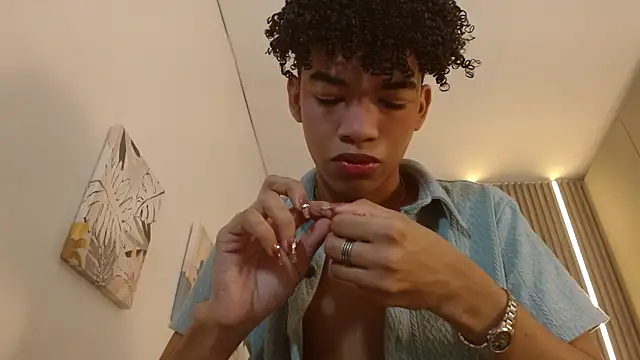 Ivone Rose  online show from 10.22.25