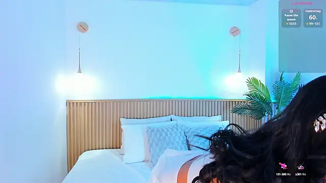 sofia  blaze online show from 10.06.25