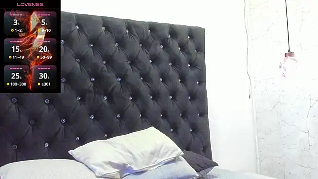 Snapshot of AndresSterling_ chatting on 09.15.25 AndresSterling online show from 09.15.25