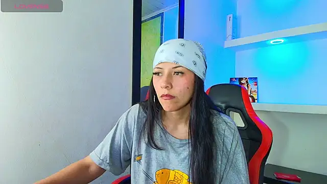 Snapshot of Raven_Rouge_ chatting on 09.12.25 Raven Rouge online show from 09.12.25