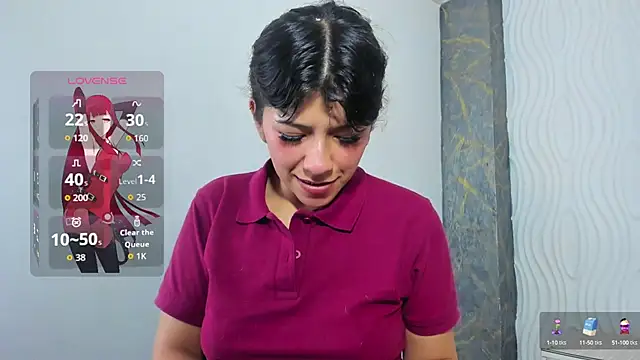 Snapshot of Raven_Rouge_ chatting on 09.17.25 Raven Rouge online show from 09.17.25