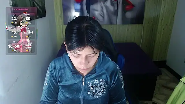 Snapshot of Raven_Rouge_ chatting on 10.10.25 Raven Rouge online show from 10.10.25