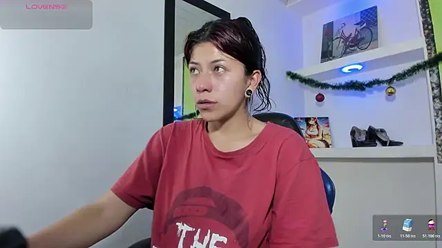 Raven Rouge  online show from 01.06.26