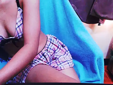 Snapshot of AsianFreya69 chatting on 10.20.25 AsianFreya69 online show from 10.20.25