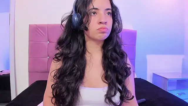 Snapshot of Nicol_Chang chatting on 01.31.26 Nicol Chang online show from 01.31.26