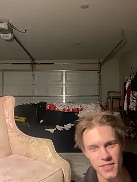 XanderOzzz online show from 10.30.25