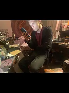 XanderOzzz online show from 11.18.25